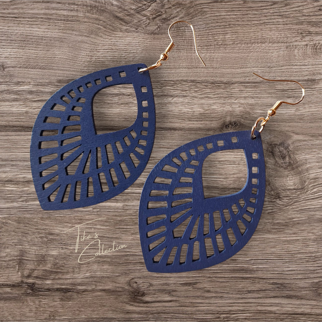 Houten oorbellen blauw ~ Tika's Collection