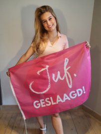 Fuchsia JUF. Geslaagd Vlag Krijt