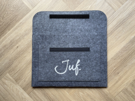 Grijs JUF. Vilten Laptop Hoes Krijt tot 15 inch