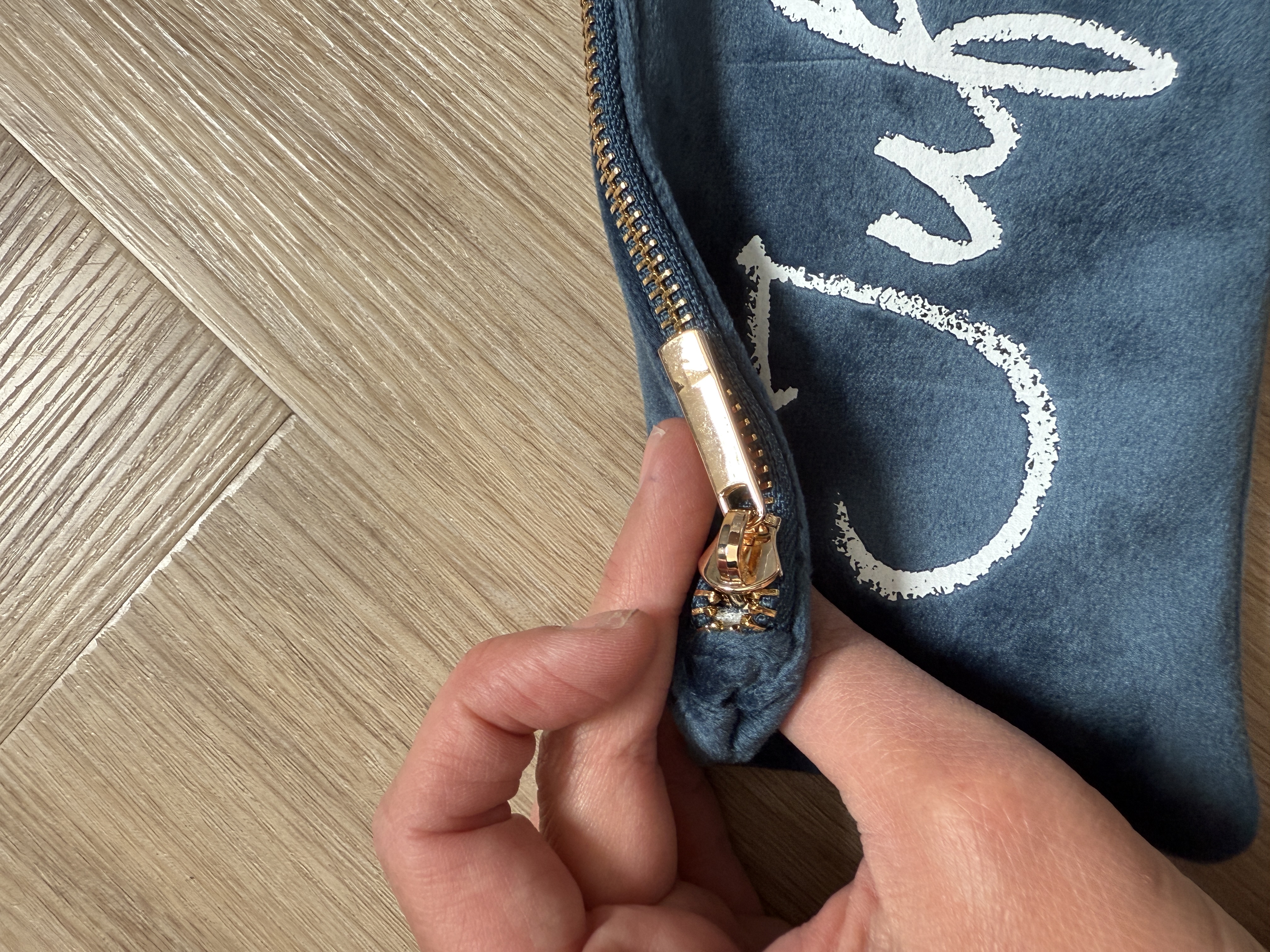 Kirstalblauw JUF. Velvet Etui Krijt Klein