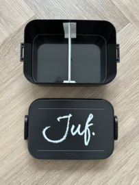 Zwart JUF. Lunchbox Krijt