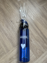 MEESTER. Cadeaupakket waterfles en keycord blauw