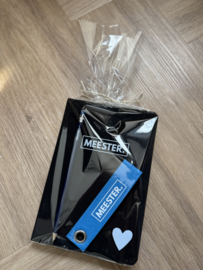 MEESTER. Cadeaupakket notitieboekje, potlood en sleutelhanger zwart/blauw