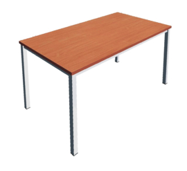Bien bureau tafel 140 cm. breed