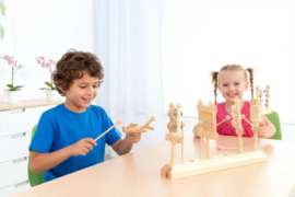 Muziekinstrumenten hout op standaard