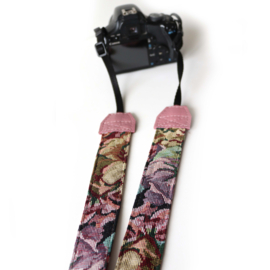 Leren camerariem | vintage borduur look bloemen