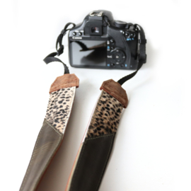 Leren camerariem - Chantal Bruin | cheetah | legergoen