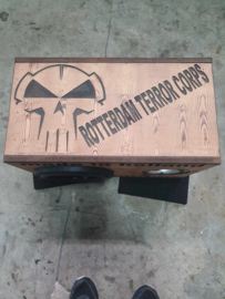 ROTTERDAM TERROR CORPS prijs is inc subwoofer