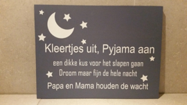 Kleertjes uit, pyjama aan