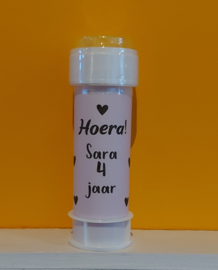 Bellenblaas verjaardag roze met hartjes