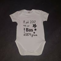 Romper met geboorte gegevens