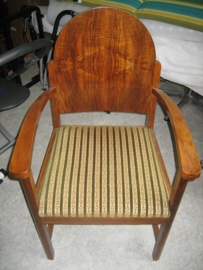 Art-Deco wortelnote fauteuils uit ca. 1920