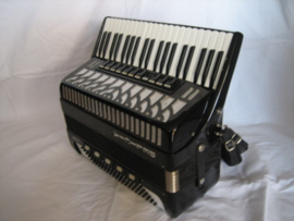 Te koop Accordeon Delicia Choral 26 Zwart als nieuw