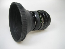 Sigma mini-wide lens 1:2.8 f=28mm voor Canon camera met zonnekap