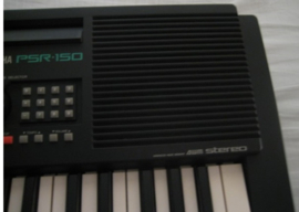 Yamaha PSR-150 Keyboard met Voeding 12 volt Adapter