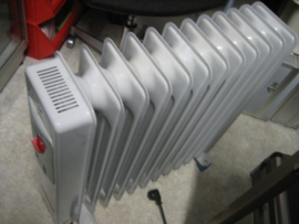 Elektrische olie-radiator nieuw uit onze eigenvoorraad atelier