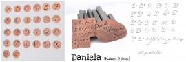 Daniela -SET hoofdletters en kleine letters, 8-9mm