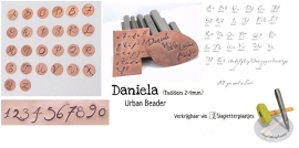 Daniela - COMPLETE SET hoofdletters, kleine letters en cijfers