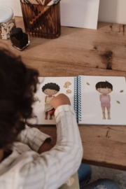 LD Forest Friends aankleed- en stickerboek dress me up
