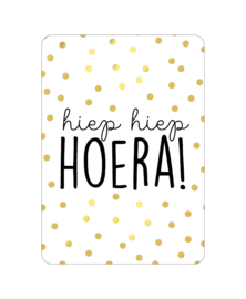 Wenskaart hiep hiep hoera - wit
