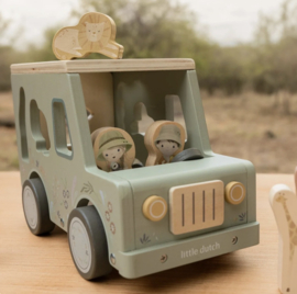 LD Safari vormenstoof auto