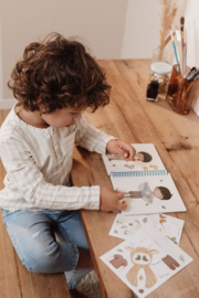 LD Forest Friends aankleed- en stickerboek dress me up
