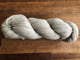 Vivacious 4ply Oatmeal