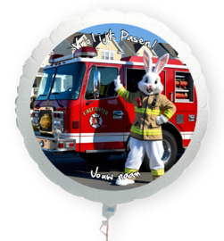 Vrolijk Pasen paashaas brandweer folie ballon XL met eigen naam 58cm