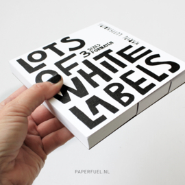 Cadeaulabel blok met 135 blanco witte labels