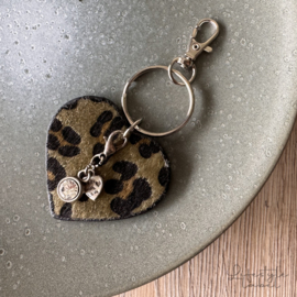 Handmade sleutelhanger hart leopard met crystal