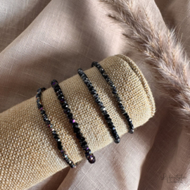 Sprankelende kralen armbandjes paars/zwart