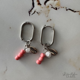 Oorbel hanger zilver rechthoekig roze