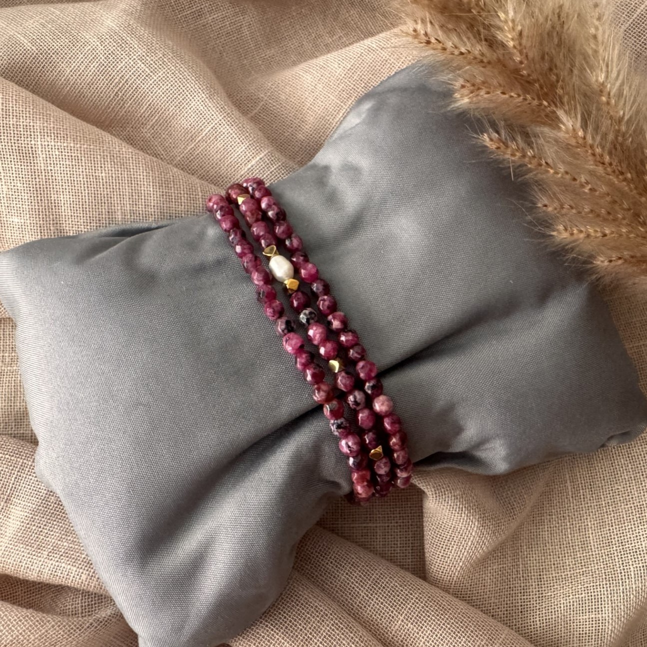 Dames armband Naomi roze
