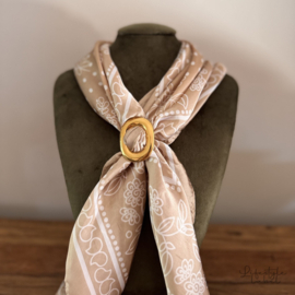 Vierkant sjaaltje beige