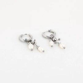 Oorbel hanger zilver/wit