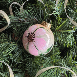 Kerstbal handmade middel nr 18.
