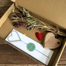 Brievenbus kado hartjes
