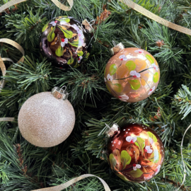 Kerstbal handmade middel set 38