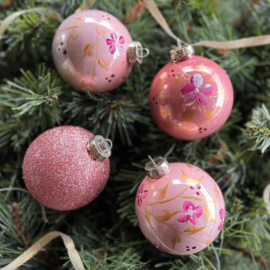 Kerstbal handmade middel set 33