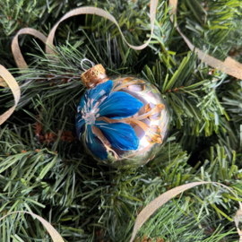 Kerstbal handmade middel nr 17.