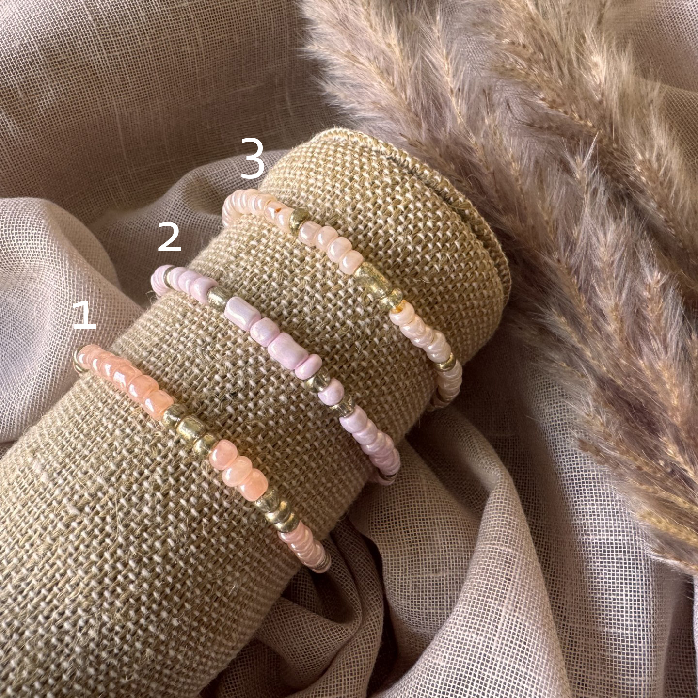 Kralen armbandjes roze