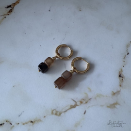 Oorbel ringen goud met hanger bruin
