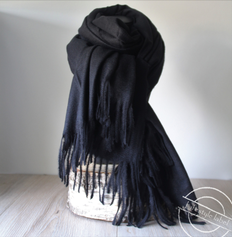 visueel Minachting Ongeschikt Heren sjaal donker zwart met franjes | SJAALS | Lifestyle label