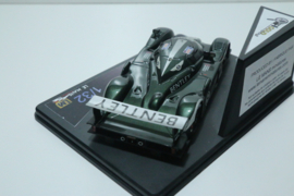 LE MANS miniatures Bentley EXP Speed 8 Le Mans 2003 nr. 132017M-GL No.8 in OVP.