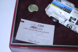 FLY Special Lola T70 MKIIIB 'Chequerd flag' Limited Edition #60 nr. Z02 in OVP.