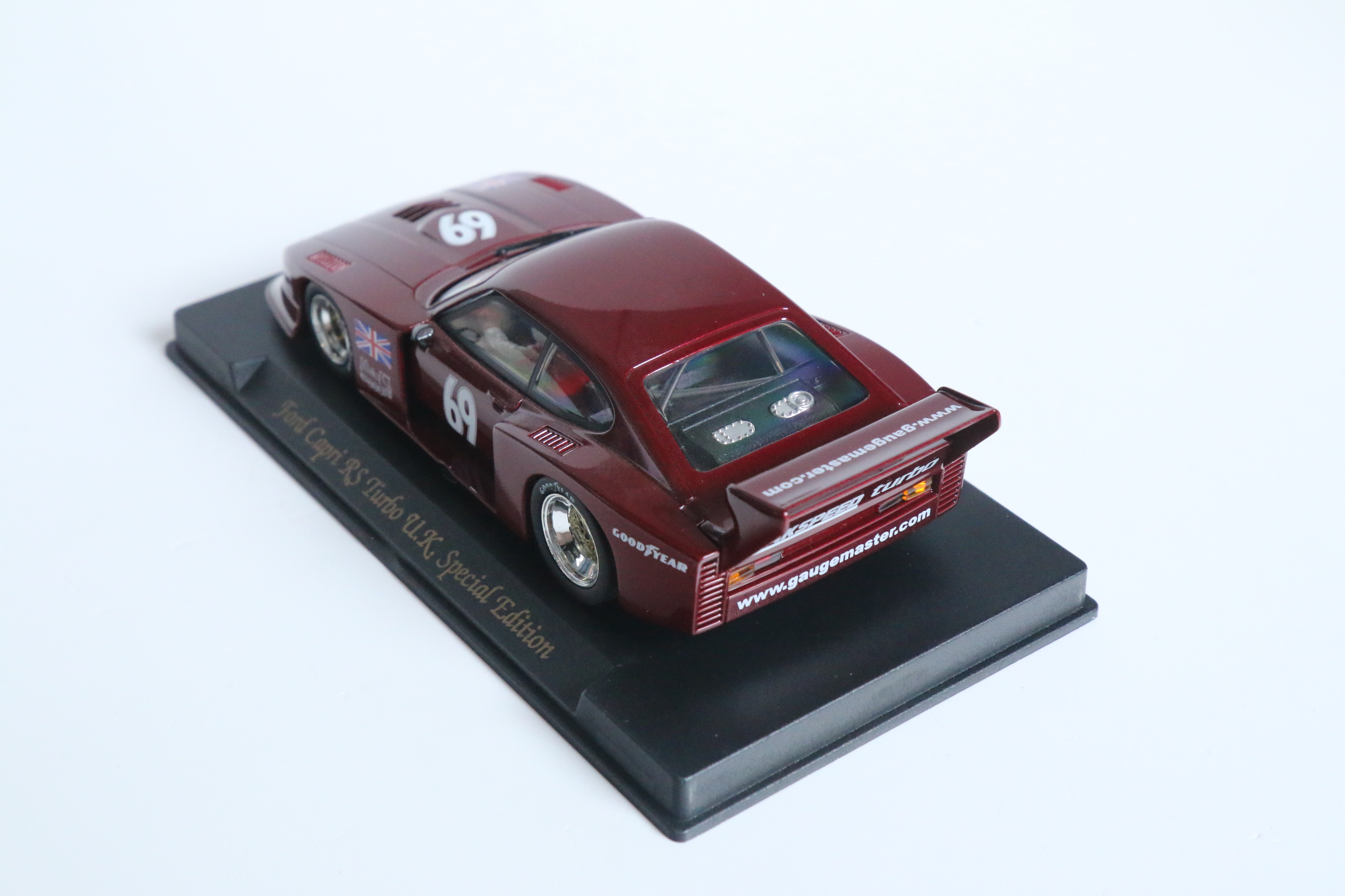 FLY Ford Capri RS Turbo UK Special Edition Red No.69 nr E141 in OVP!
