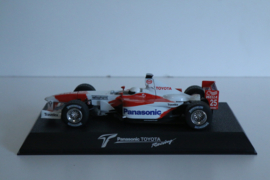 Scalextric Toyota F1 Rood/Wit No.25 nr. C2456 in OVP. Nieuw!