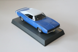 Pioneer Dodge Charger Blauw/Wit nr. P034 in OVP. Nieuw!