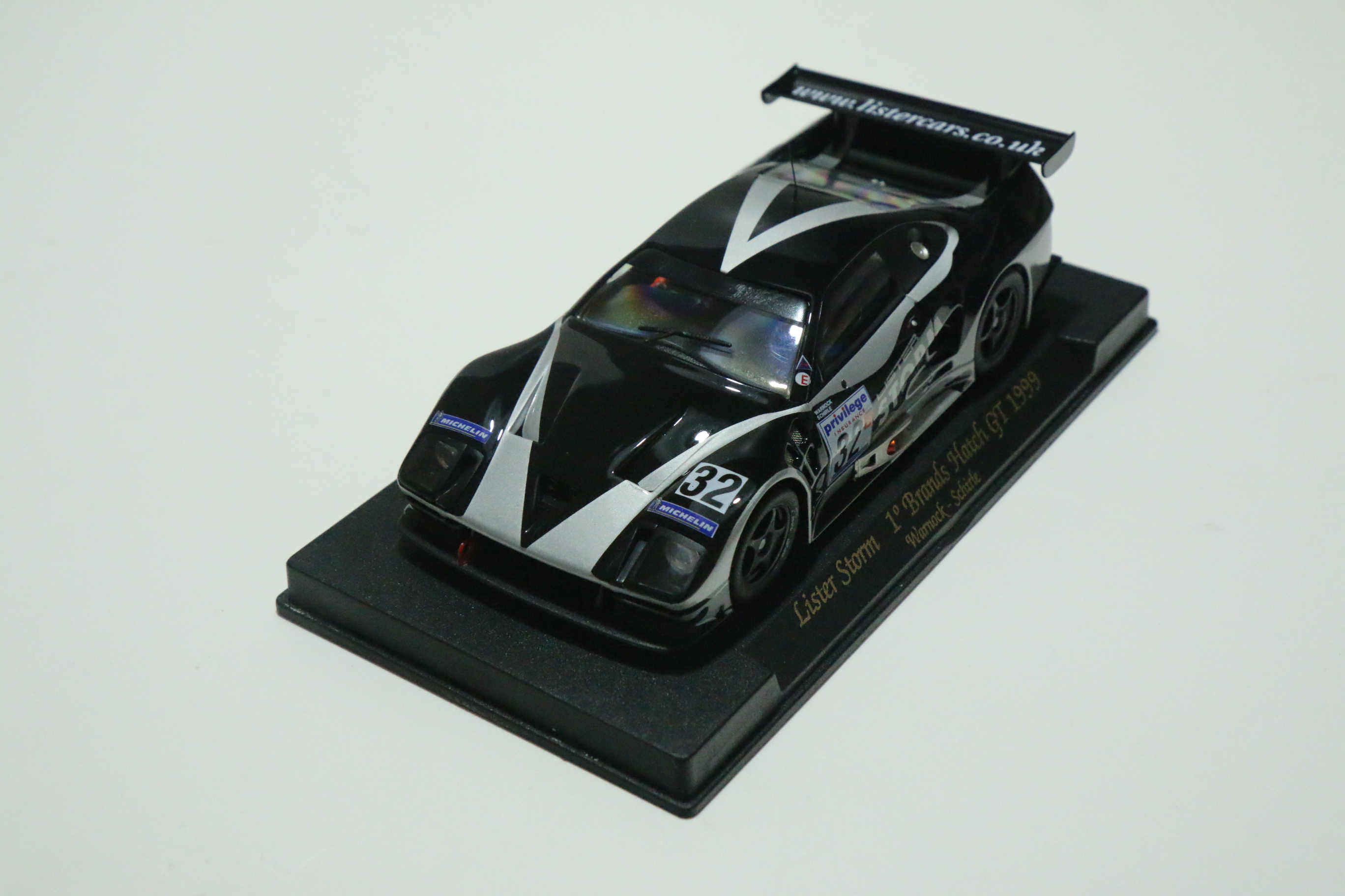 FLY LISTER STORM 1999 Zwart No.32 nr. A105 Voorzien van Carrera digi chip