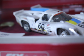 FLY Special Lola T70 MKIIIB 'Chequerd flag' Limited Edition #60 nr. Z02 in OVP.